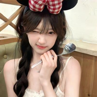 跟老板相亲后每天都在社死